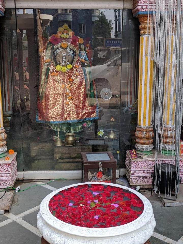 Gajapati ! Near Sea-beach-sea-view-room-and-temple-fully-air-conditioned-hotel With Garden-and-parking-facility Puri